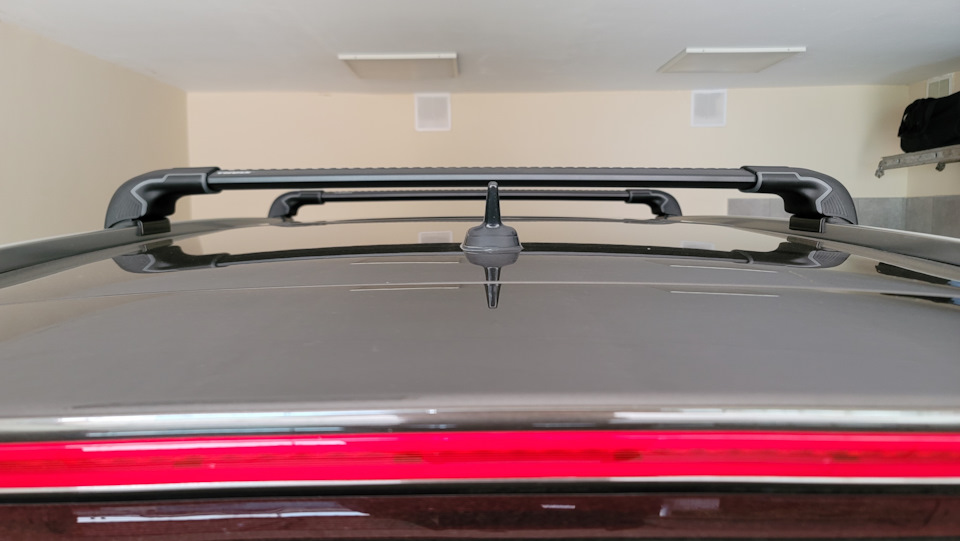 Thule Edge Wingbar Black 2
