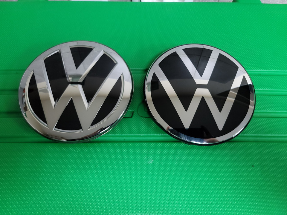 Заміна лого VW в Passat B8 Alltrack 1