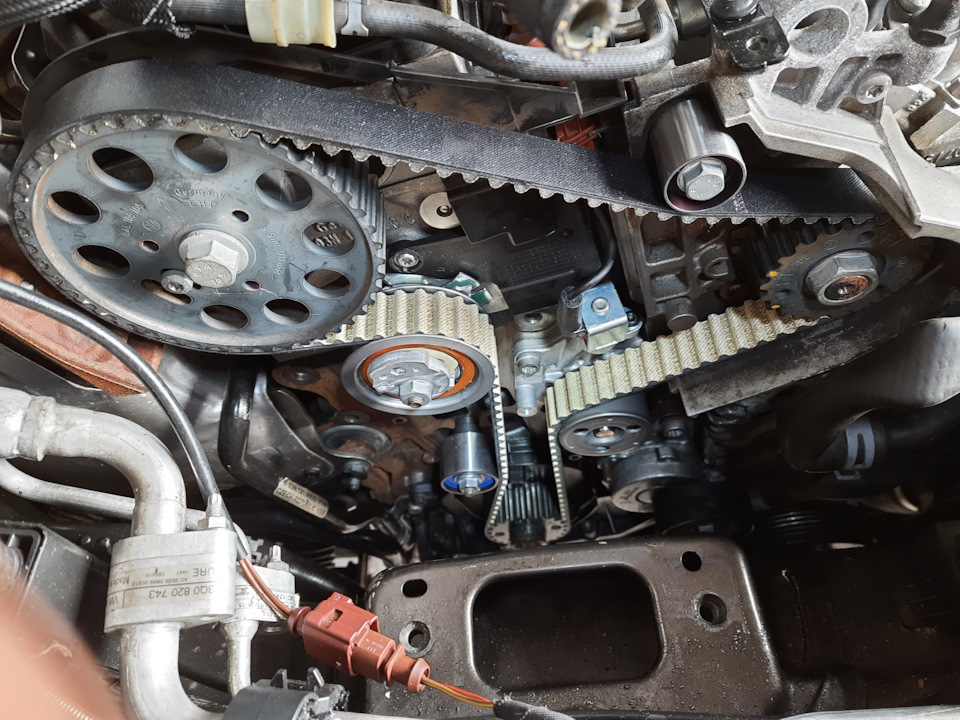 Заміна ременя приводу ГРМ 2.0TDI BiT 240ps CUAA 4