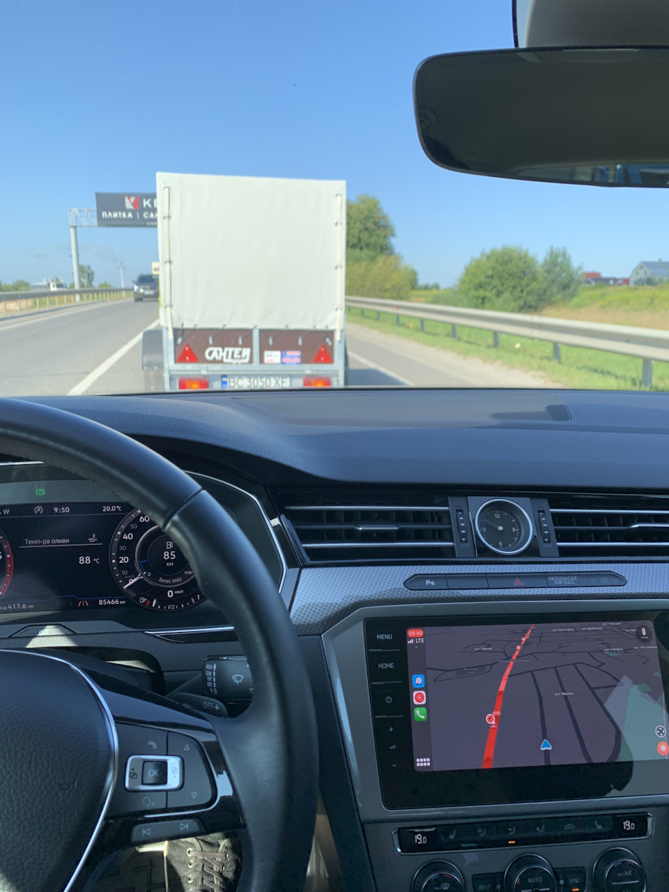 Навігація через Apple CarPlay 1