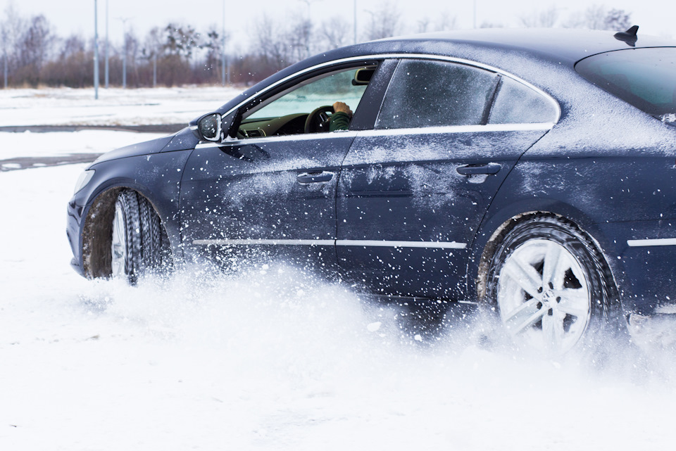 Пробуємо бочком на VW CC, як би це смішно не звучало :) 4