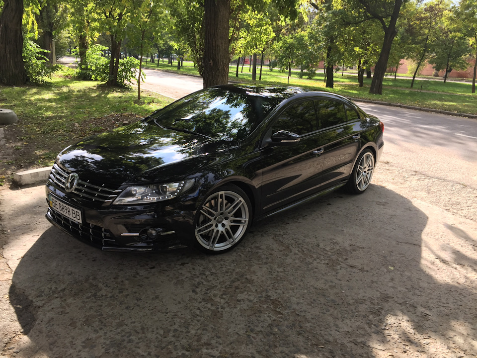 DYNAMIC BLACK 1