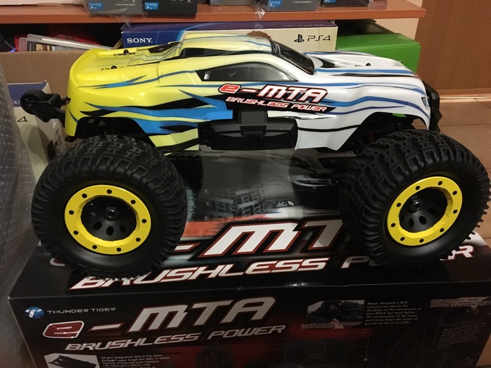 Traxxas/EMTA/Himoto Super Racing. 3