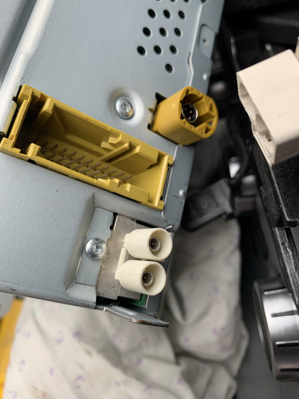 Азіат RCD 510 з виходом під Rear camera 5