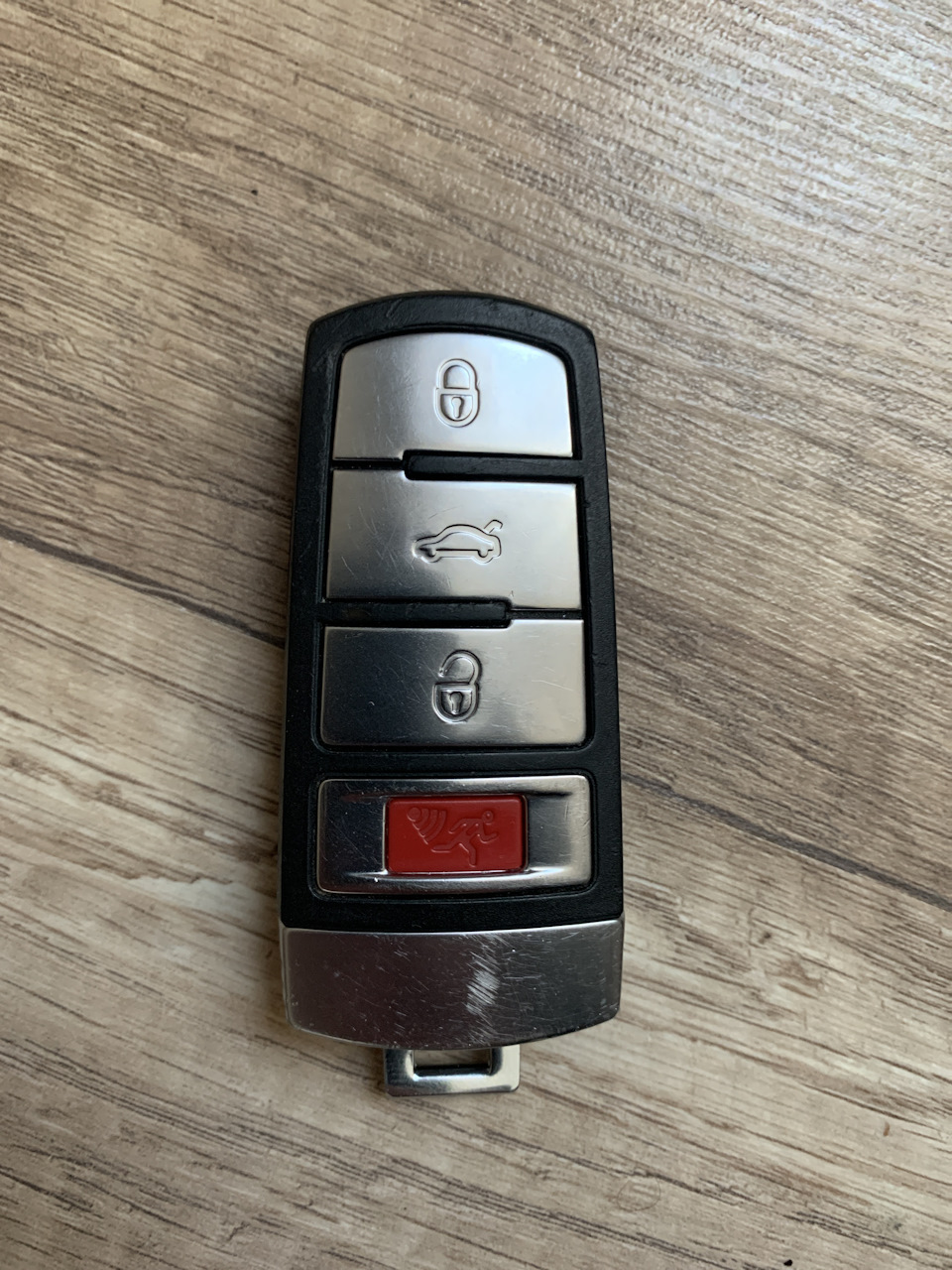 Другий ключ для авто Volkswagen Passat CC 1