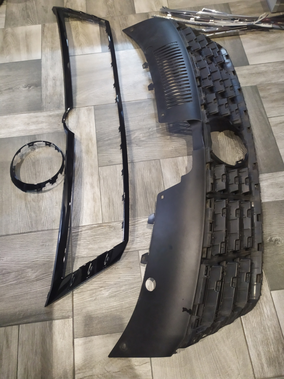 Стайлінг решітки Black Edition 4