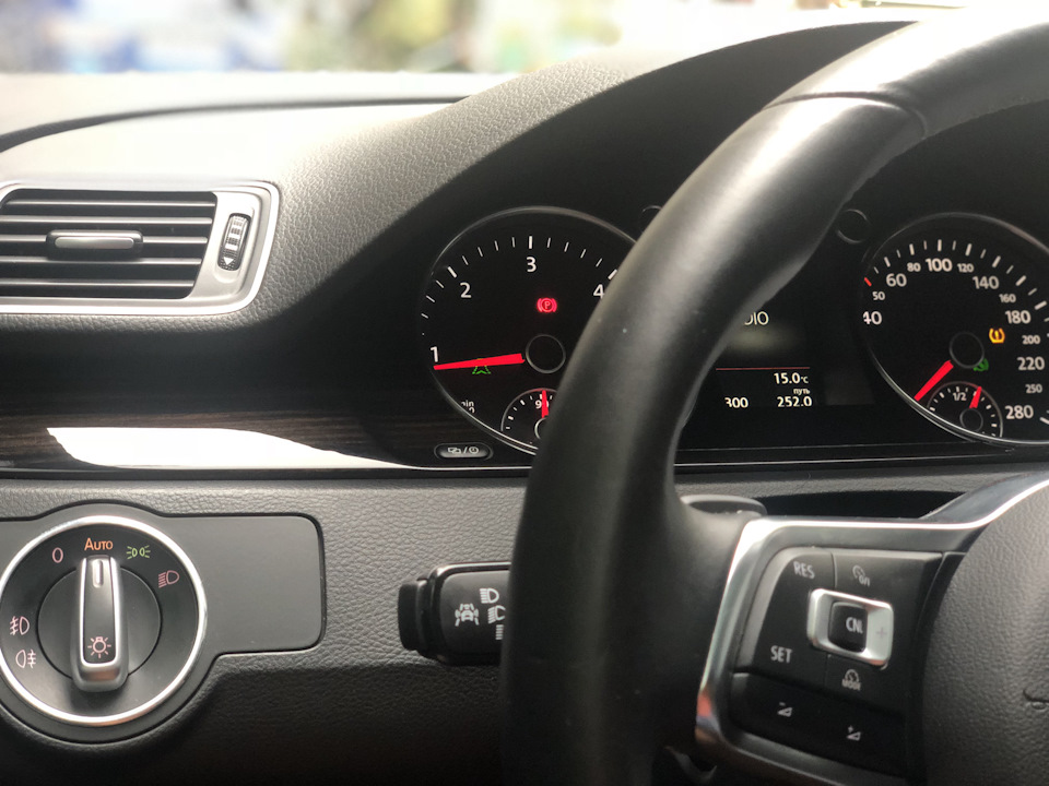 Новий декор Ebony у мій Passat 1