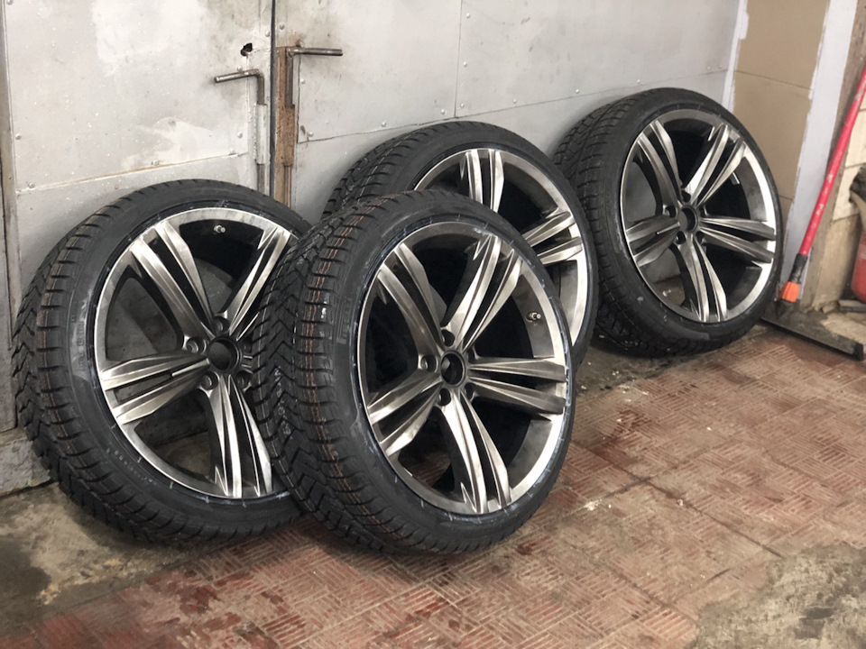 Переобуваємось на зиму pirelli sottozero 3 5