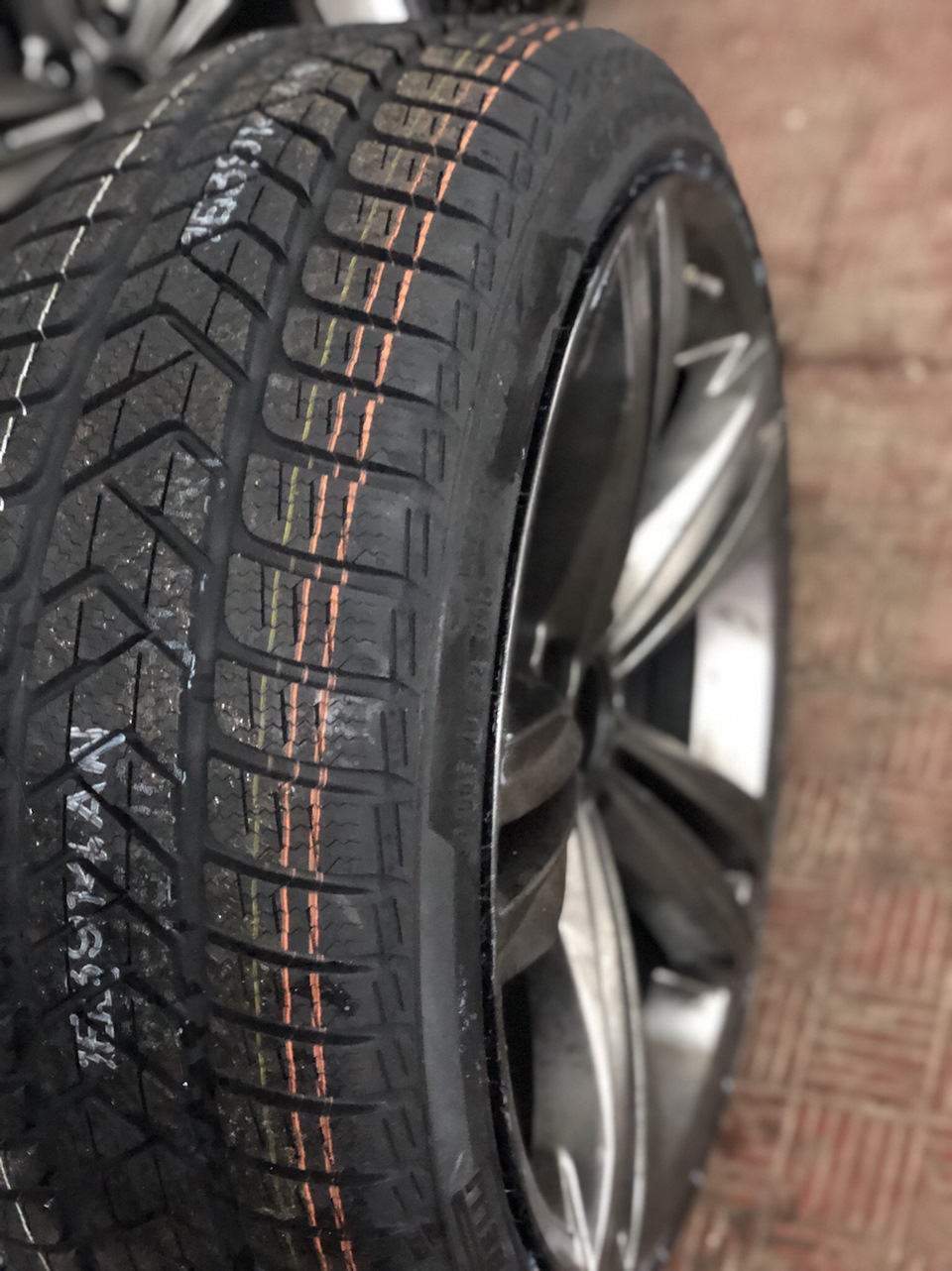 Переобуваємось на зиму pirelli sottozero 3 1