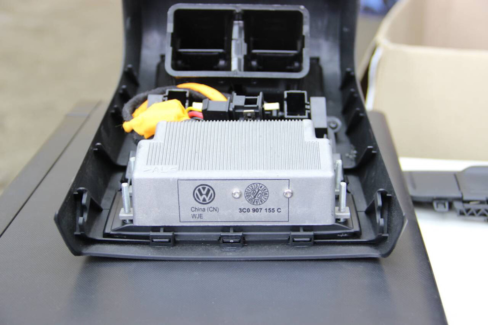 220 розетка в Passat CC 1