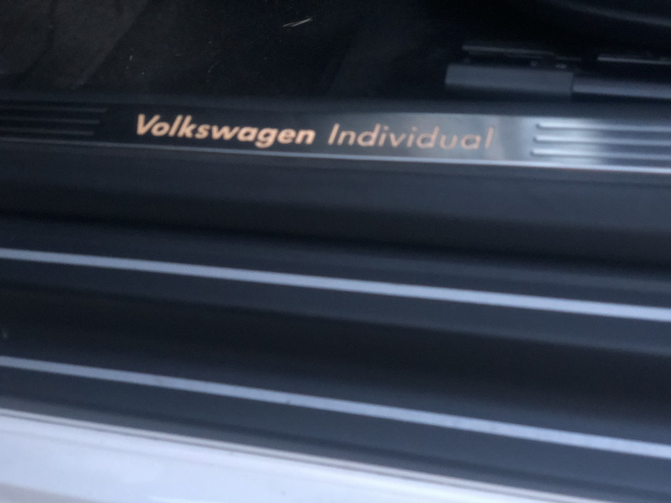 Тепер мій також має пороги Volkswagen individual 1