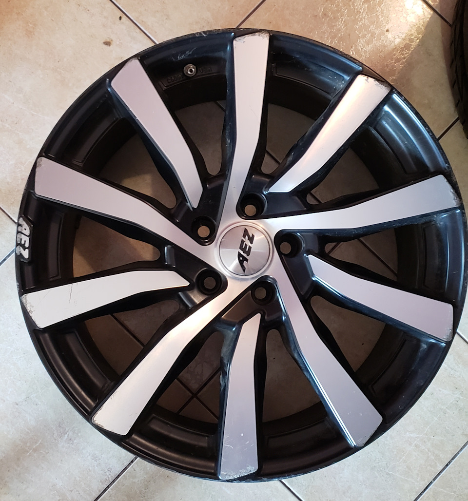 AEZ reef R19 Et+38 J9 2