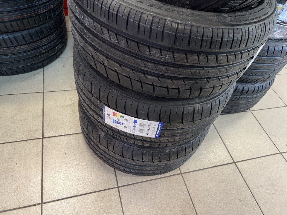 Купив гуму 235/40 R18 3
