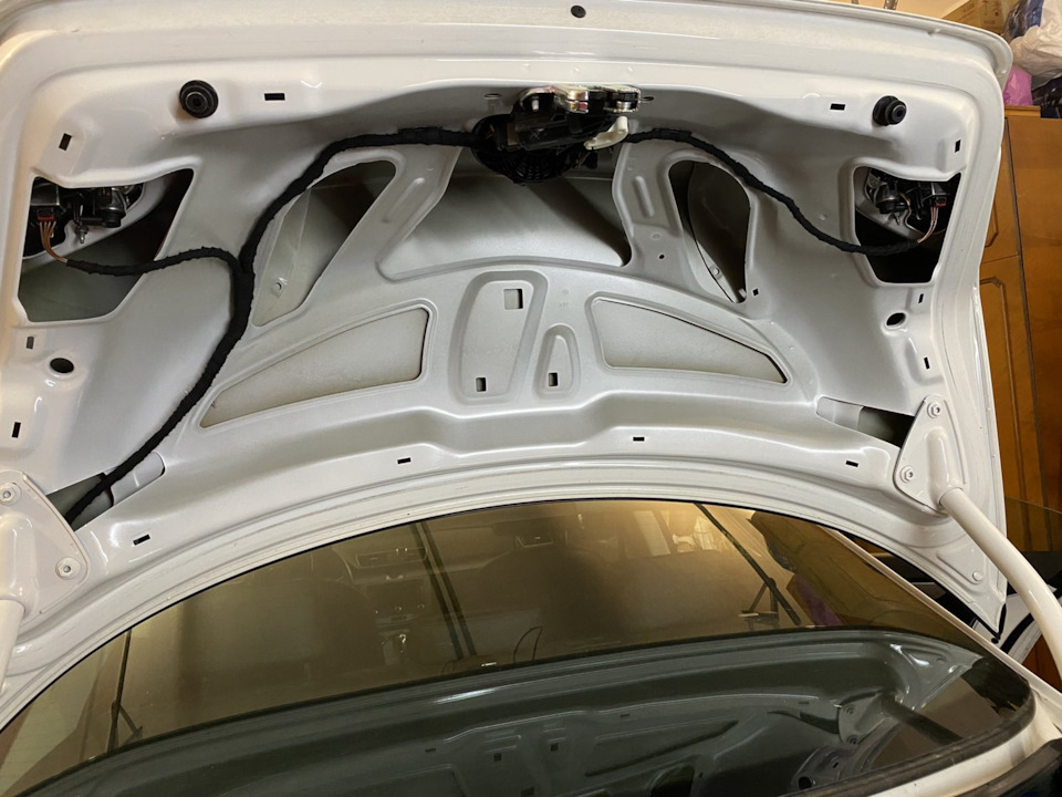 Камера в лого vw 2