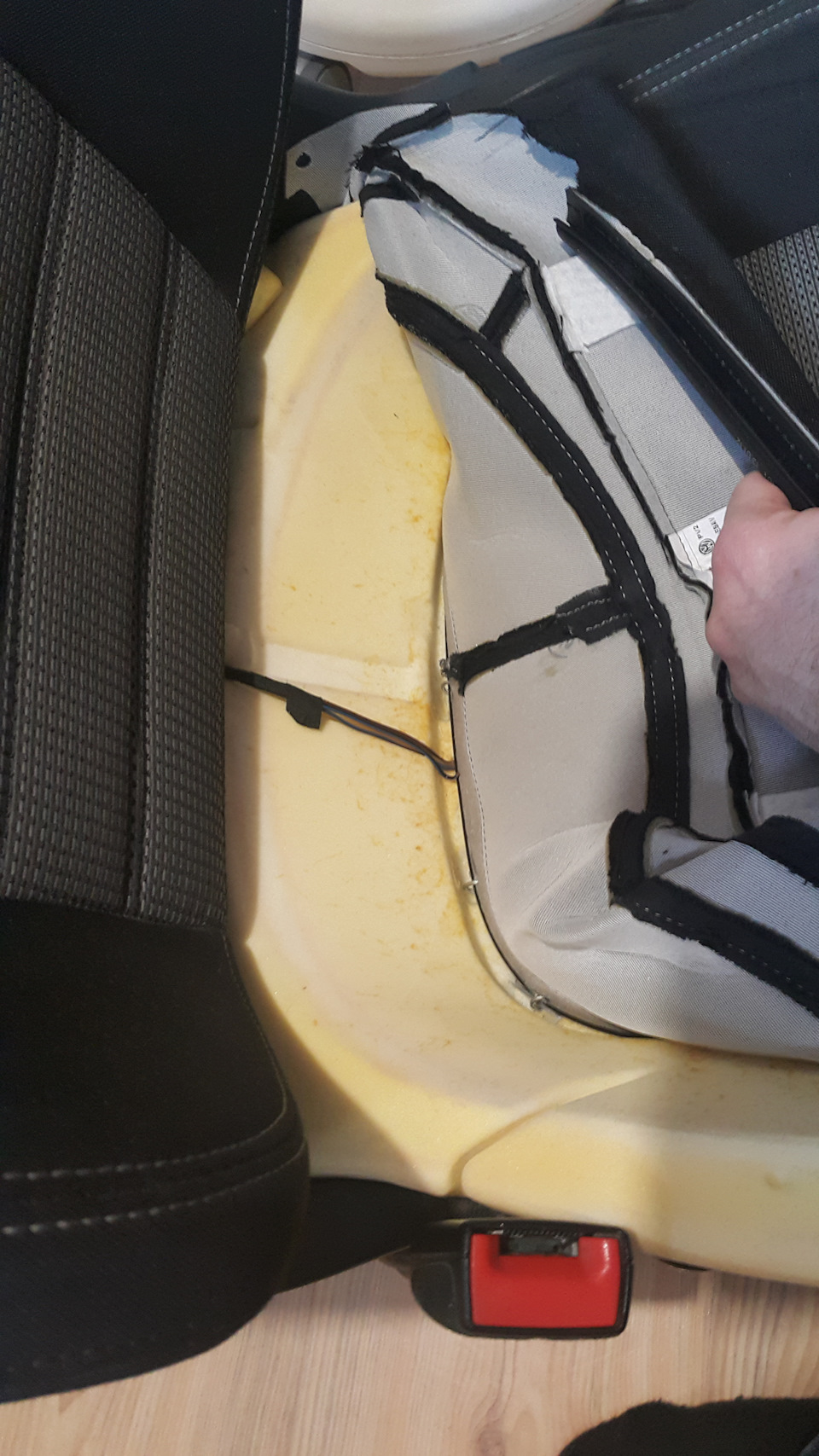 Підігрів водійського сидіння, - несправність 1