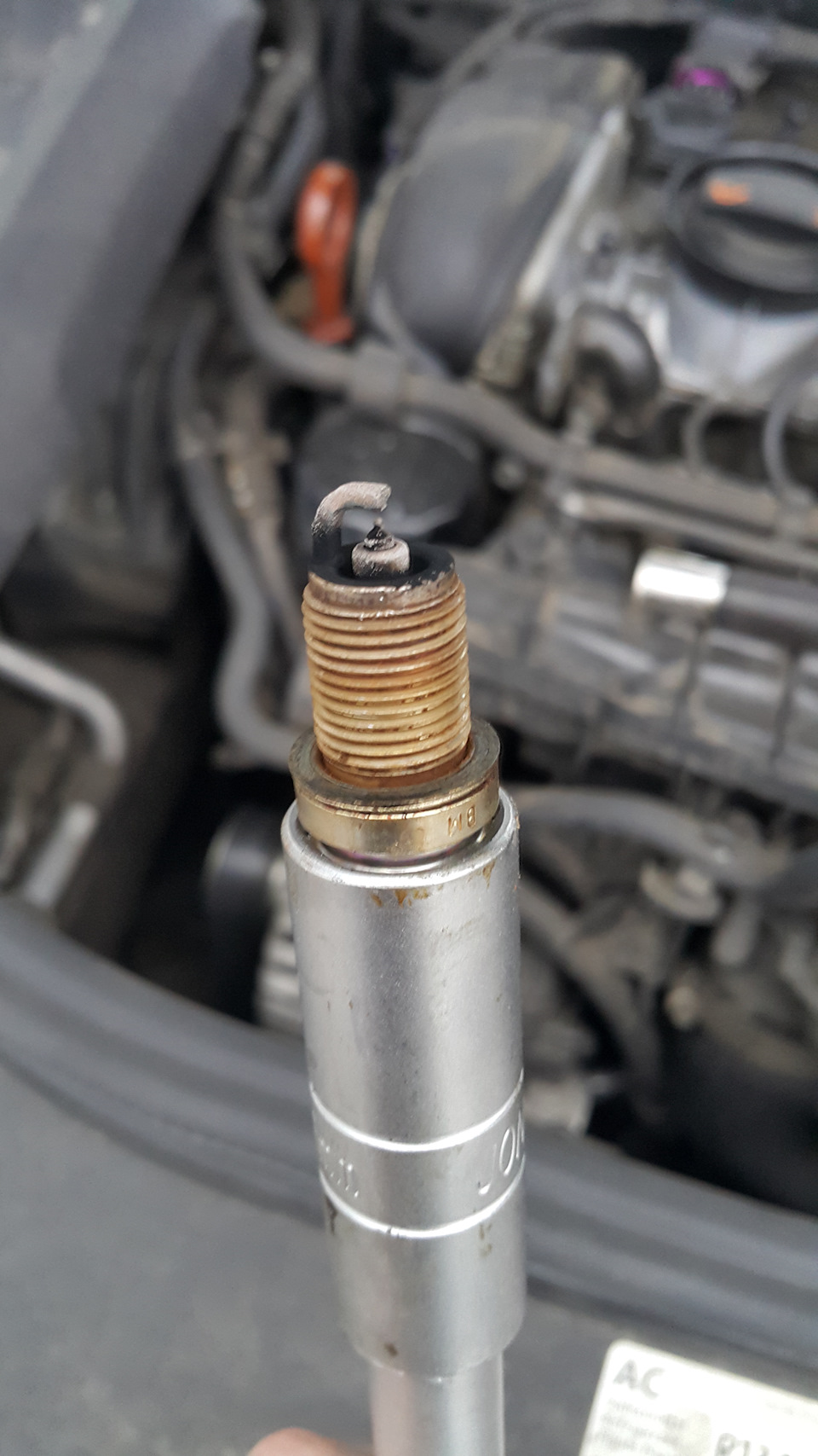 Замінив свічки, оновив карти RNS510 v8517 4