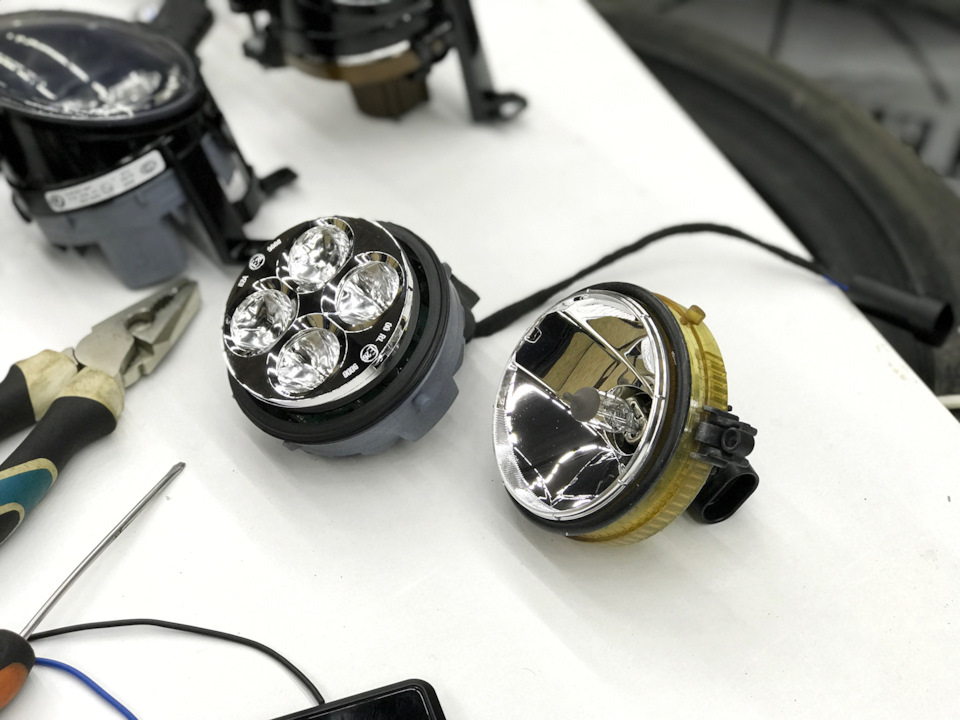 LED ПТФ Skoda Fabia(RS) 4