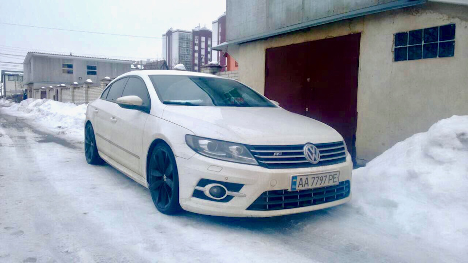 Трохи VW B8 (безрамкове дзеркало) + активація прихованих функцій 1