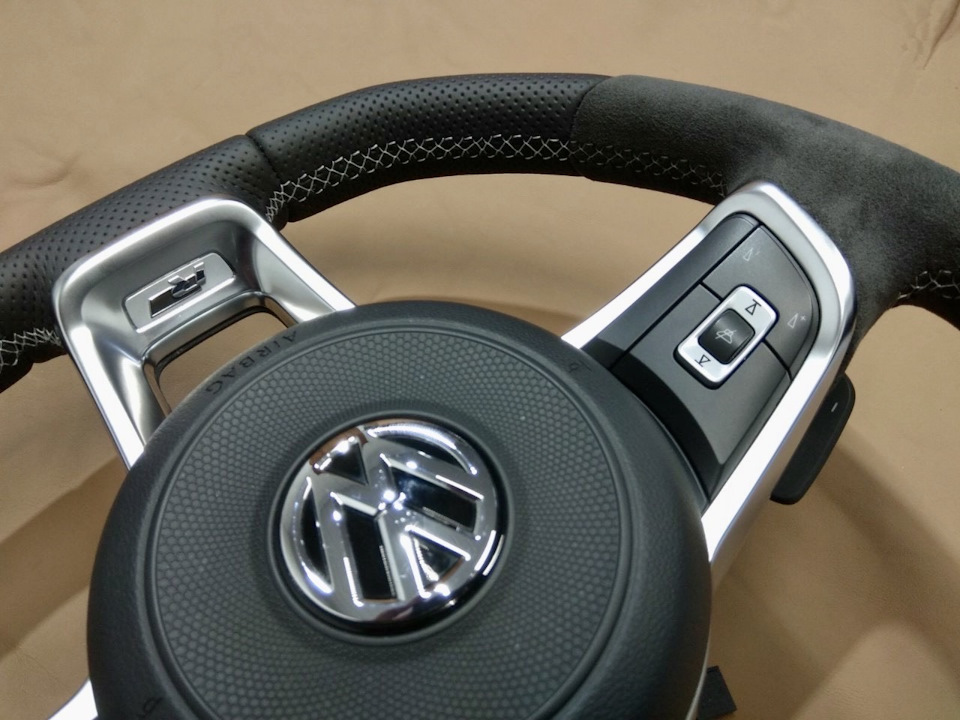New Steering Wheel with Perforated Leather + Alcantara (Перешив Руль) 5