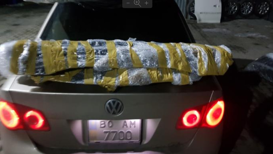 OEM Сонцезахисна Автоматична Шторка Заднього Скло 3