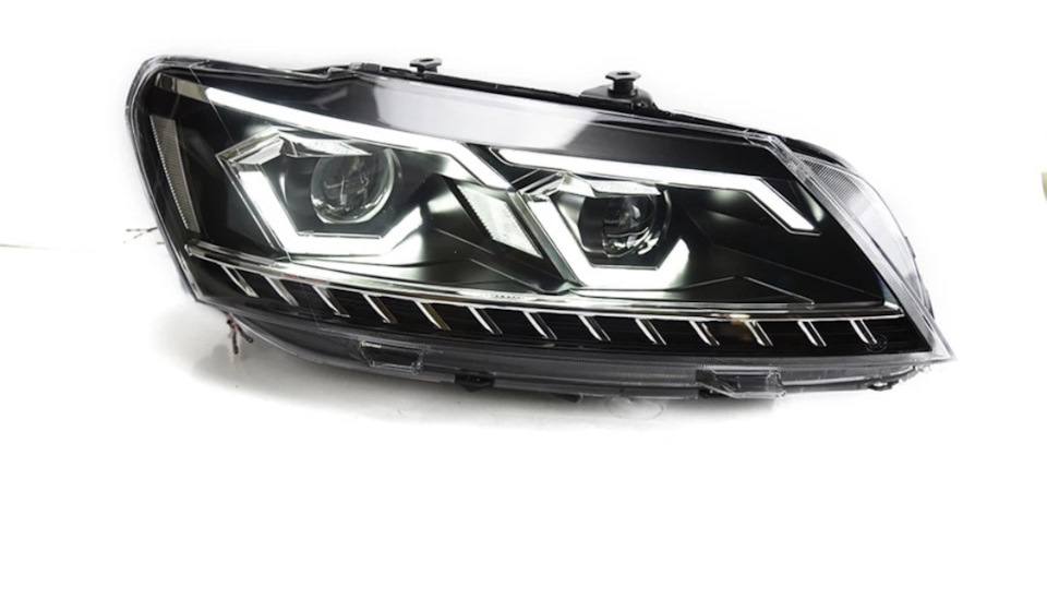 Нова Led оптика Passat US 1