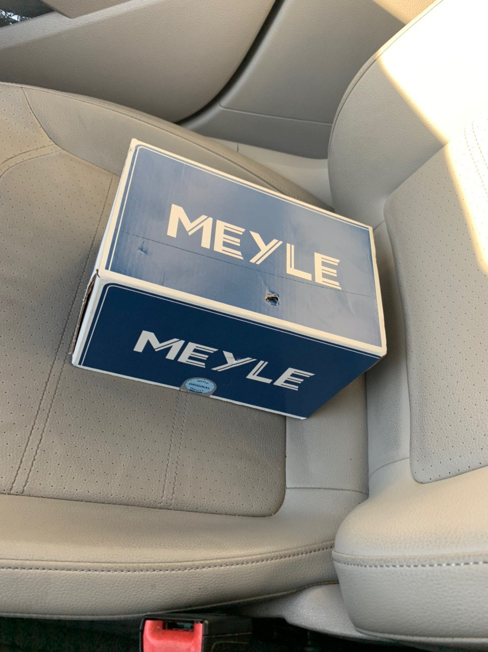Заміна подушки АКПП Passat B7 USA 1