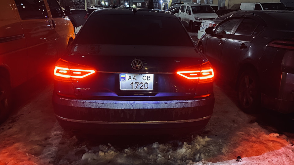 Нова кришка багажника 3