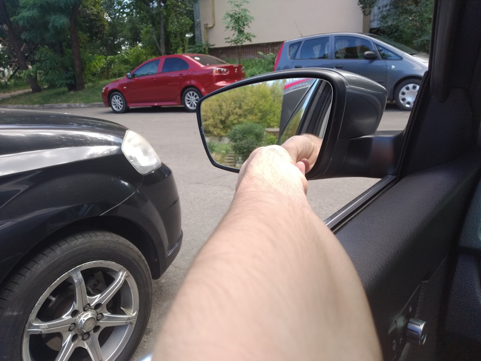 Заміна вкладки дзеркала VW PASSAT 2
