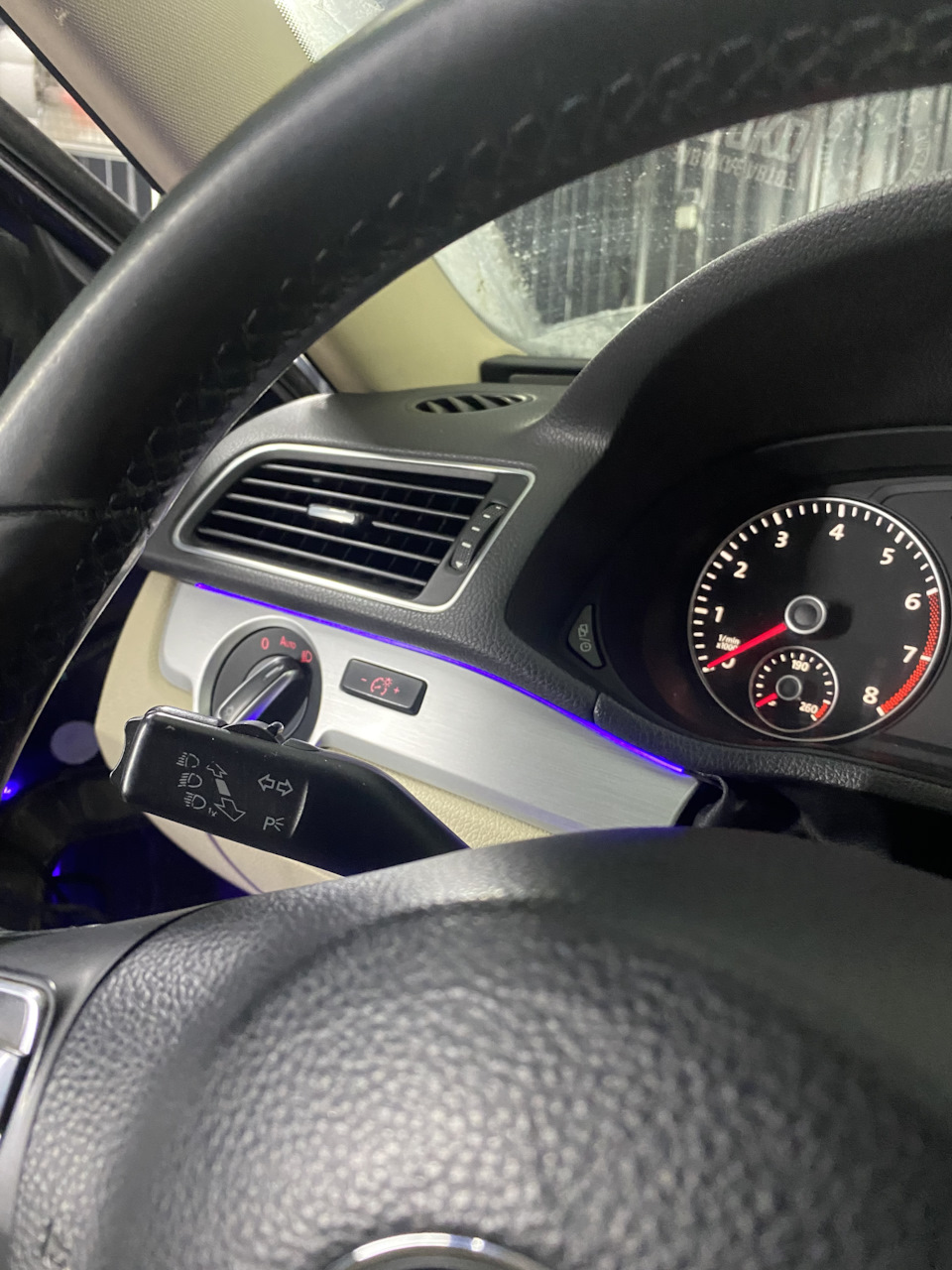Навколишнє світло в Passat B7 USA 1