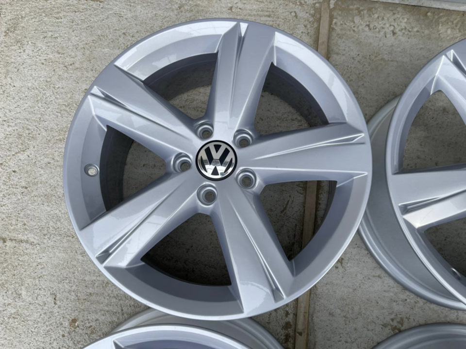 Фарбування порошковою фарбою дисків VW Passat NMS USA 5