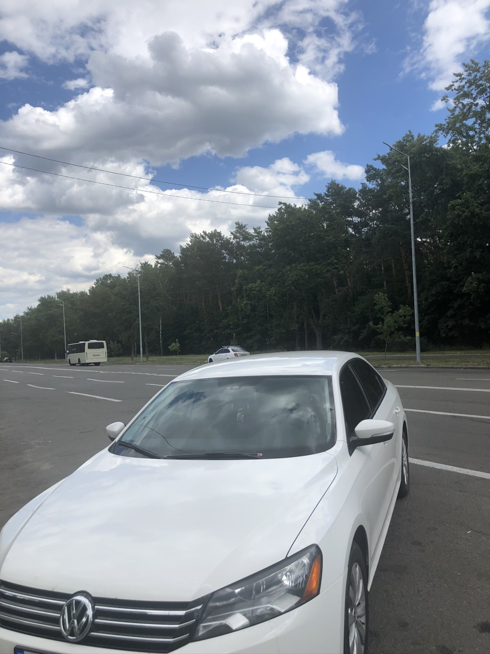 Не купуйте СС на механіці)) беріть VW B7 USA 2.5 1
