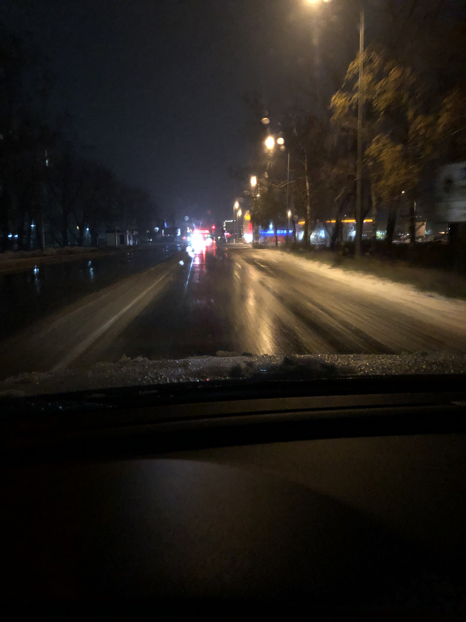 ПЕРШИЙ СНІГ, або Клуб любителів літньої гуми 3
