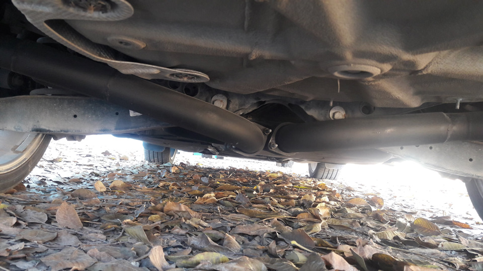 Роздвоєний вихлоп PASSAT B7 USA 4
