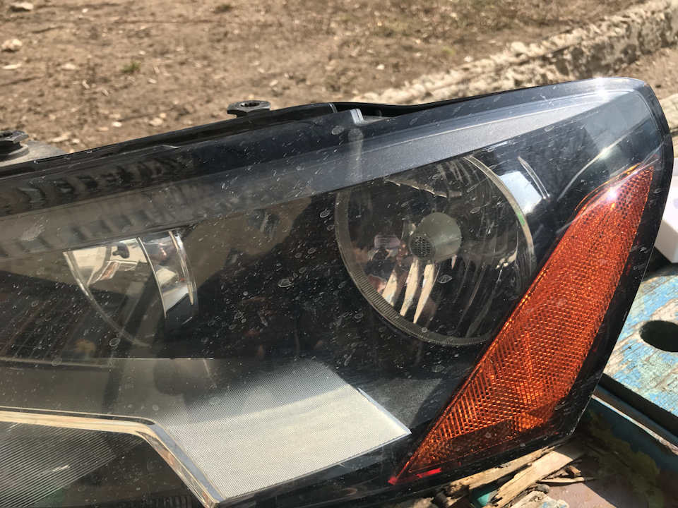 Заміна галогенних ламп h7 на LED на американському пасаті 1