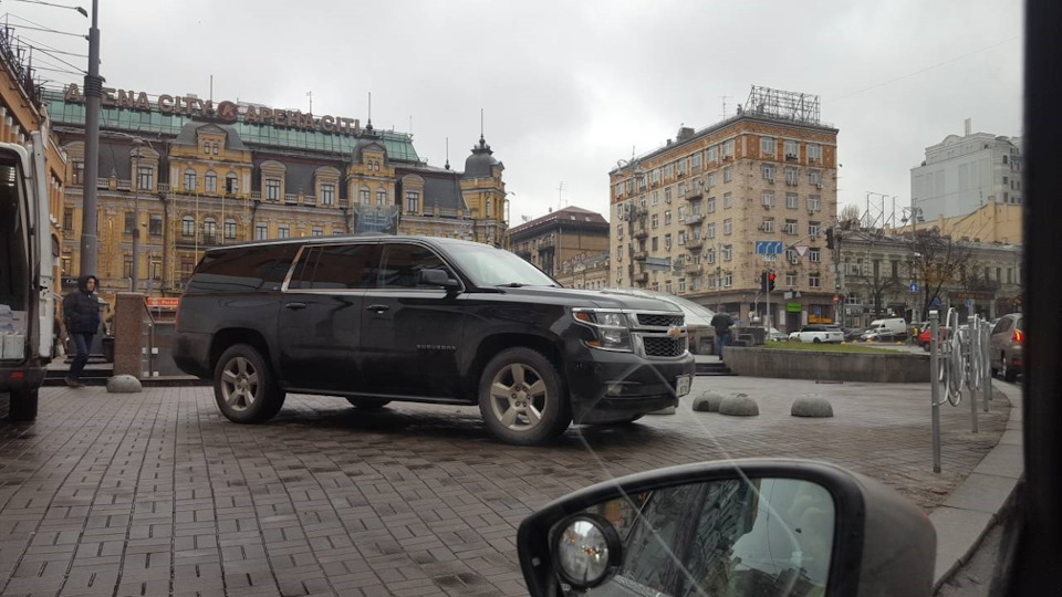 Ліве, зовнішнє дзеркало водія заднього виду 1