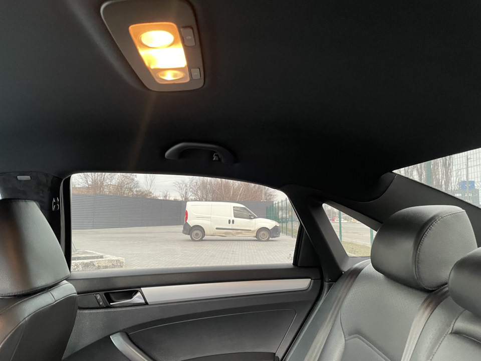 Салон у чорний Passat USA Фінал 3