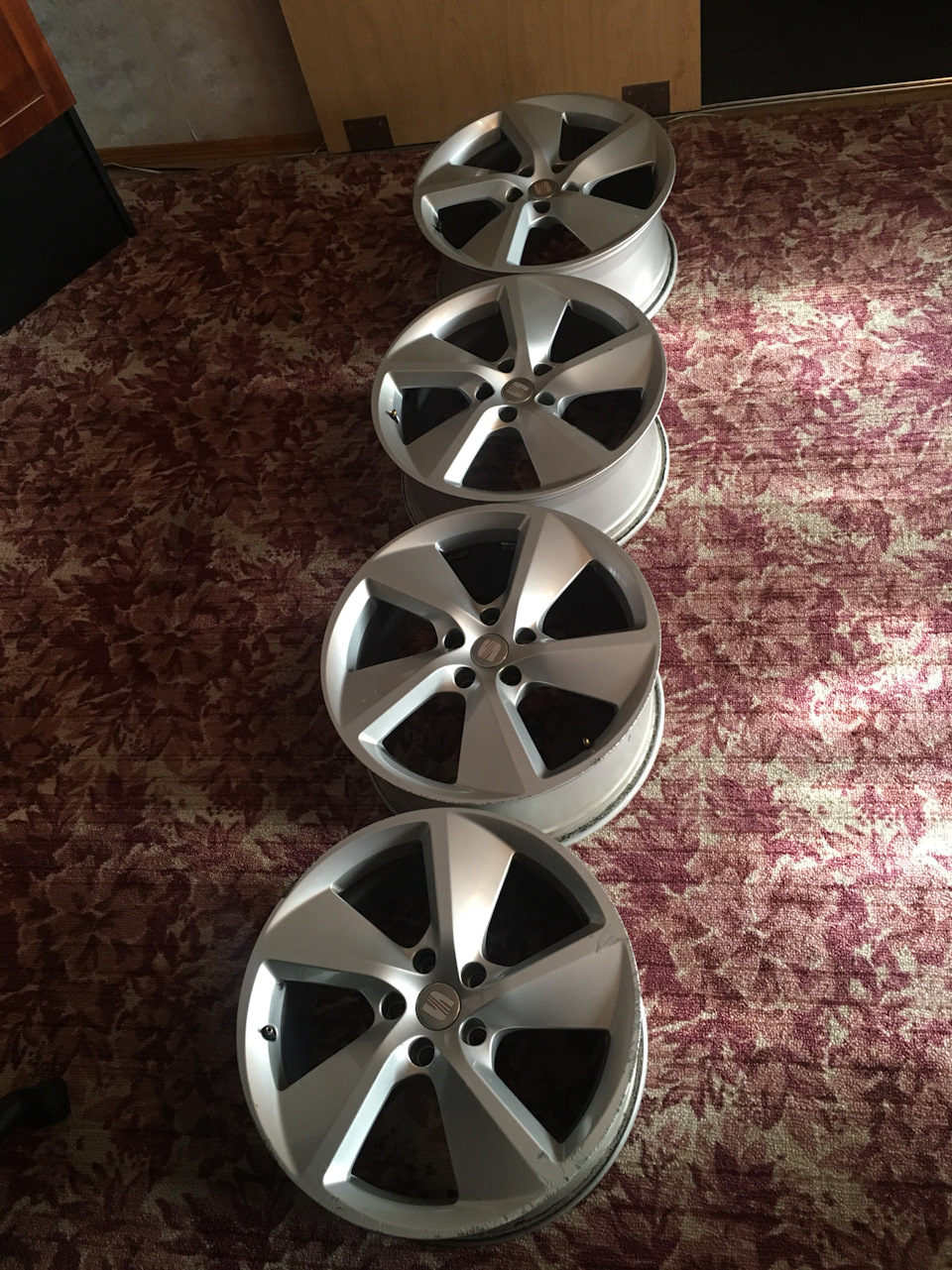 Диски r18 seat exeo ST sport на пасат b7 US 1