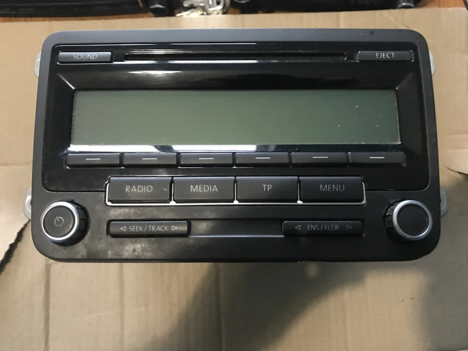ПОТРАВЕНА РАДА. єврочастоти магнітола RCD 310