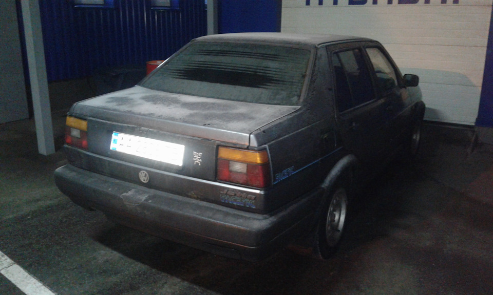 фрау jetta 1
