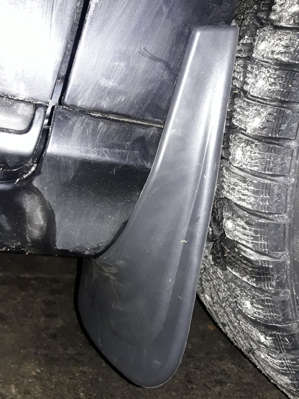 бризковики (дешеві) на Volkswagen Passat 3
