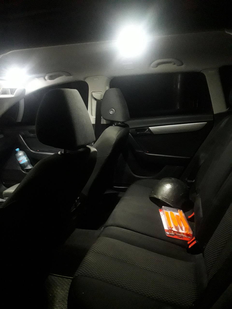 пластикові знімники дуже корисні для Volkswagen Passat 2
