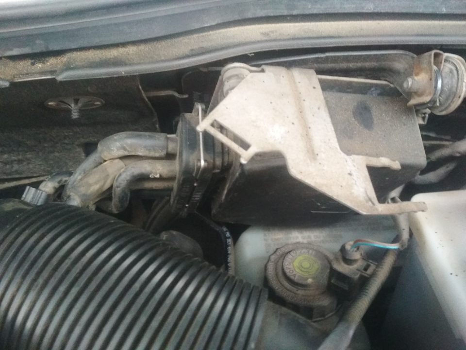 Турбіна падає в аварію passat b6 2