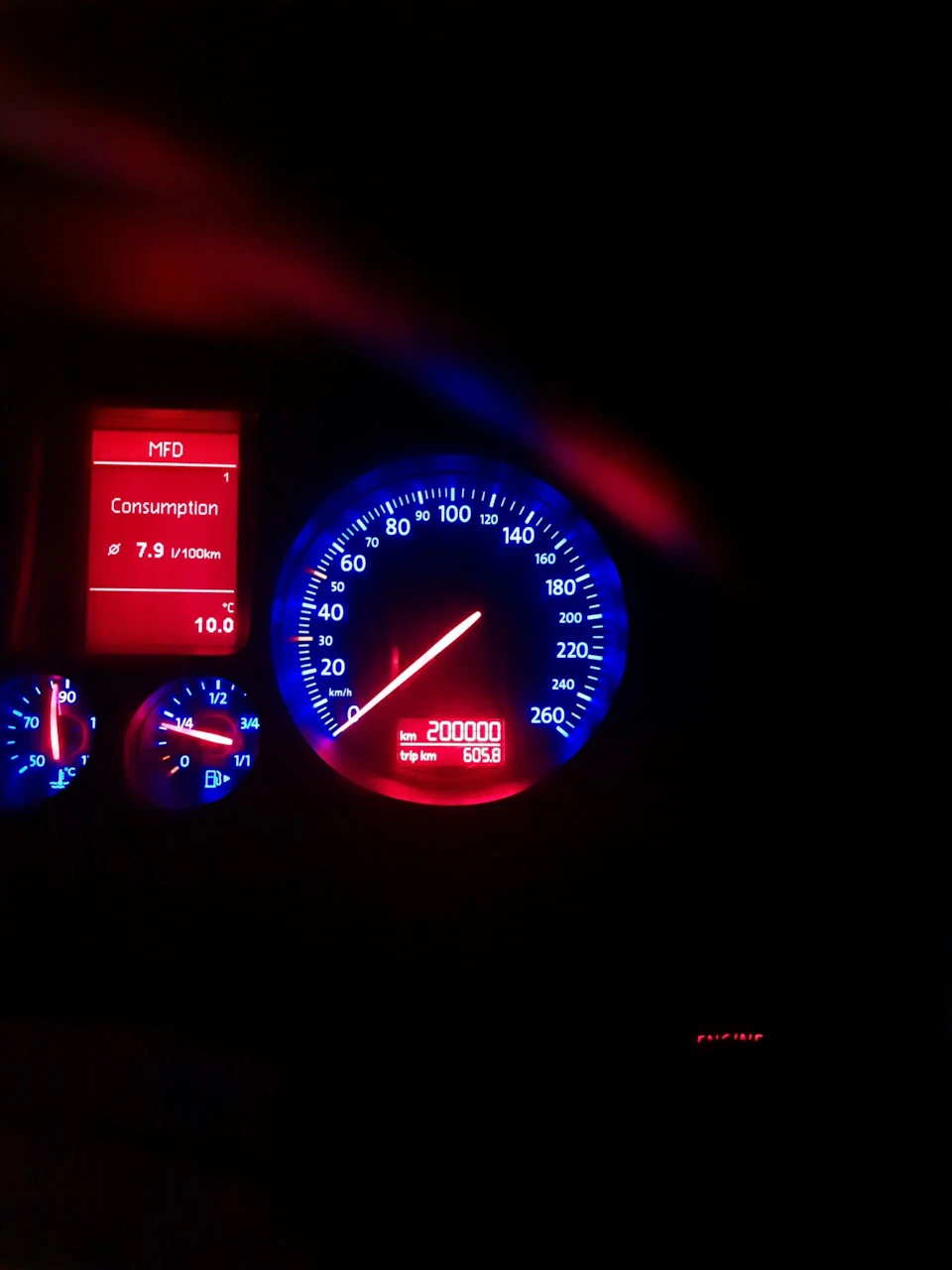 200000 км, політ нормальний)))