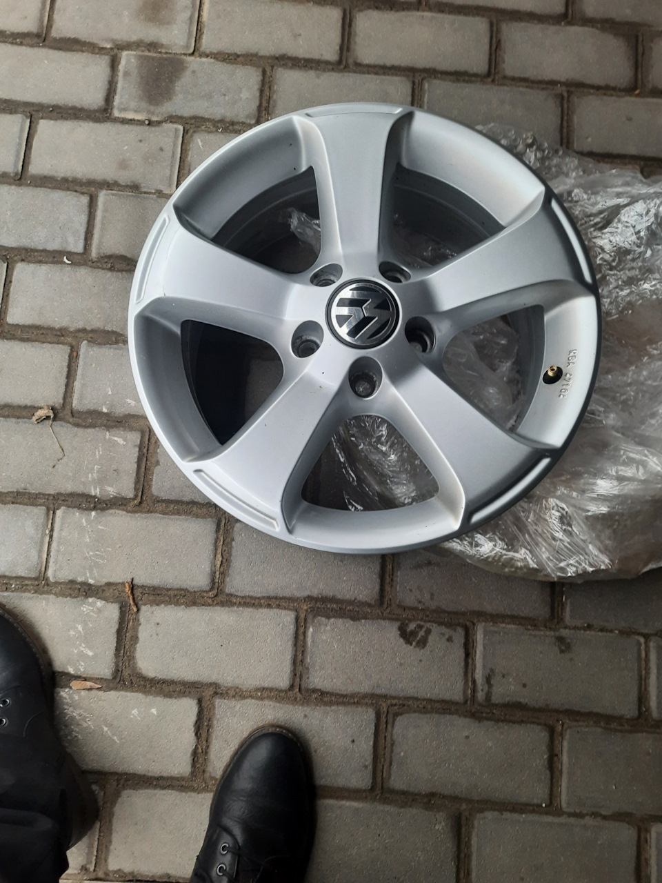 Диски VW R16 ET42 5*112 2