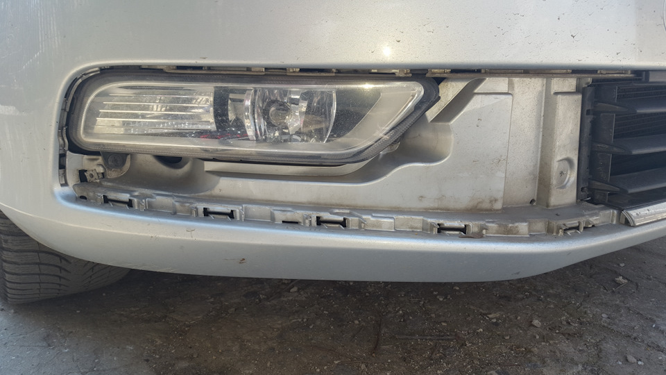 Заміна лампи ДХО VW Passat B7 2