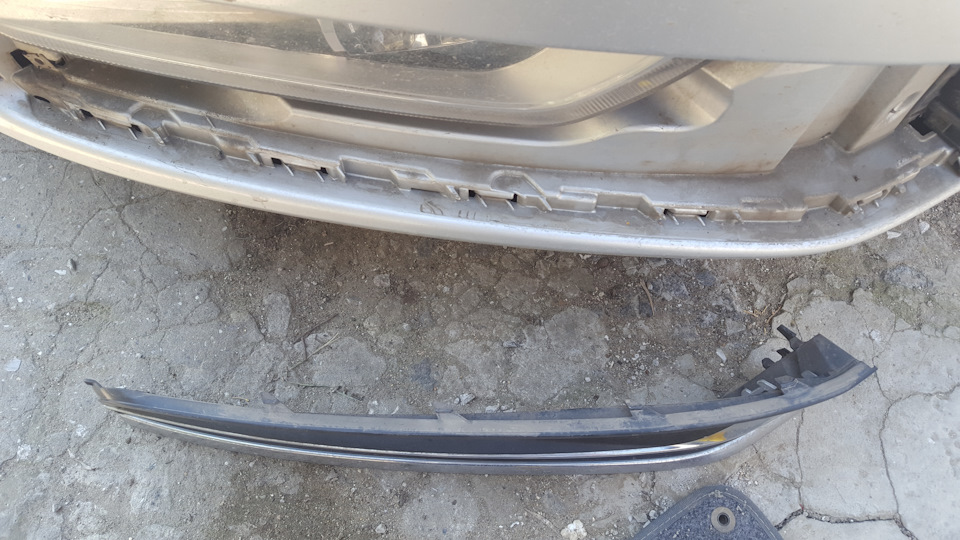 Заміна лампи ДХО VW Passat B7 3