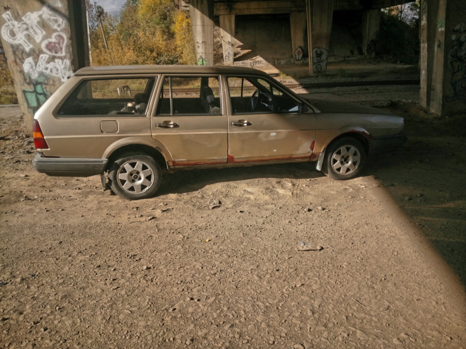 Автомобіль: Volkswagen Passat Variant B2 4