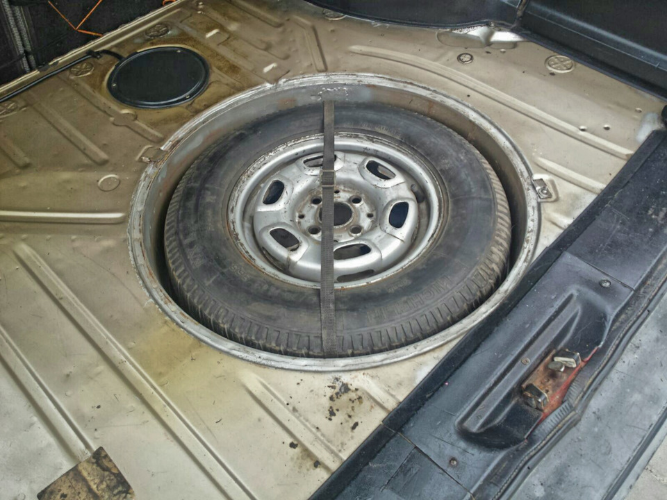Автомобіль: Volkswagen Passat Variant B2 3