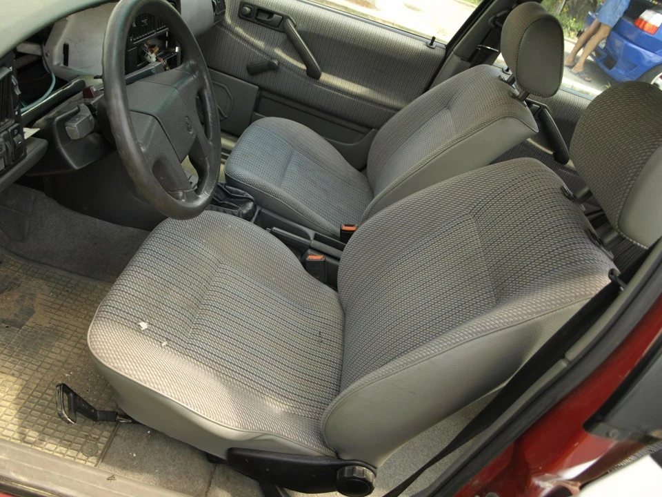 ПРОДАЮ салон VW PASSAT B3 сірий