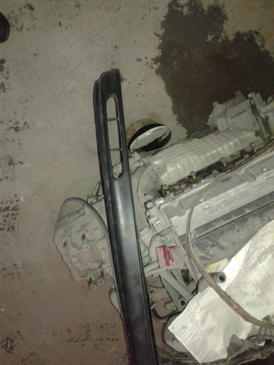 Губа від Рено логан 1 3